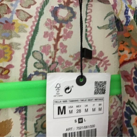 Dress - Picture 3 of 3